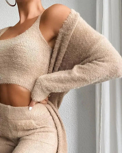 3-Piece Ultra-Soft Fuzzy Fleece Women's Loungewear Set for Ultimate Comfort