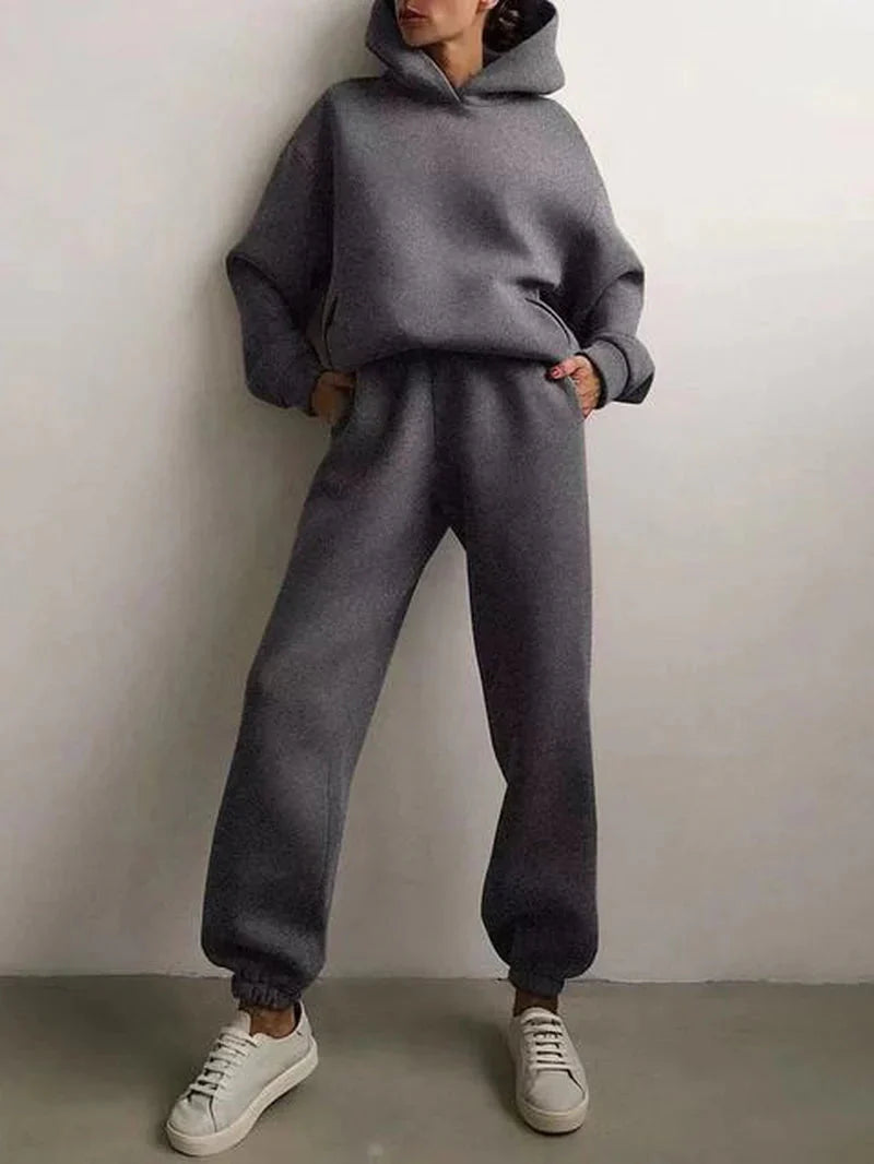 Elevate Your Comfort with Our Cozy Two-Piece Fleece Tracksuit Set for Women